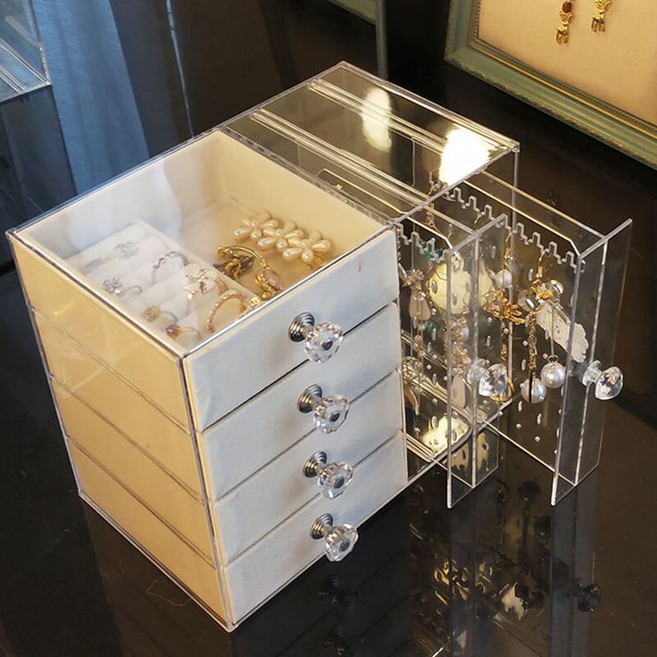 Acrylic Jewelry Organizer Box with Drawers and Earring Holder – Clear Storage Case for Rings, Watches & Accessories