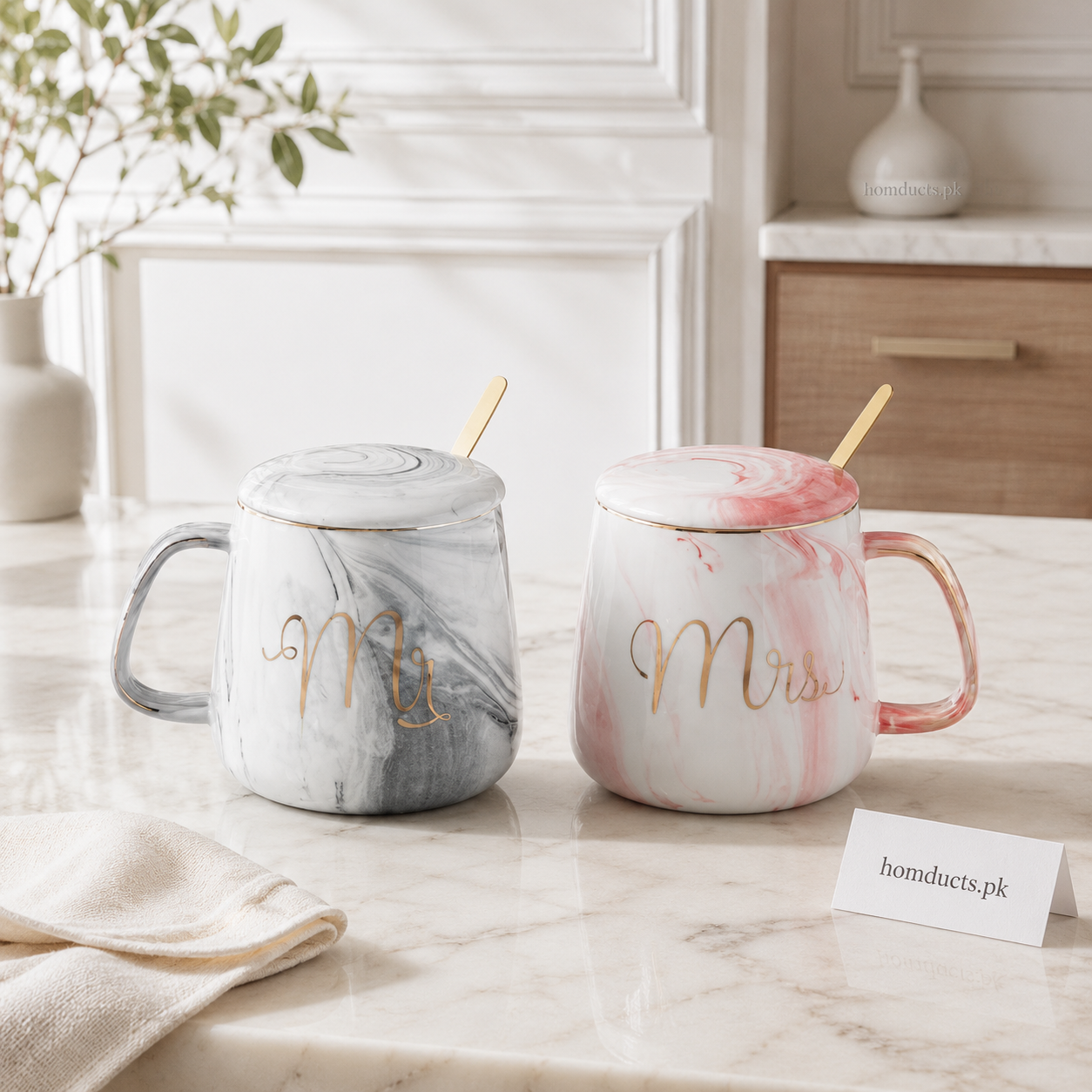 Mr & Mrs Marble Ceramic Couple Mug Set with Lids & Golden Spoons – 400ml