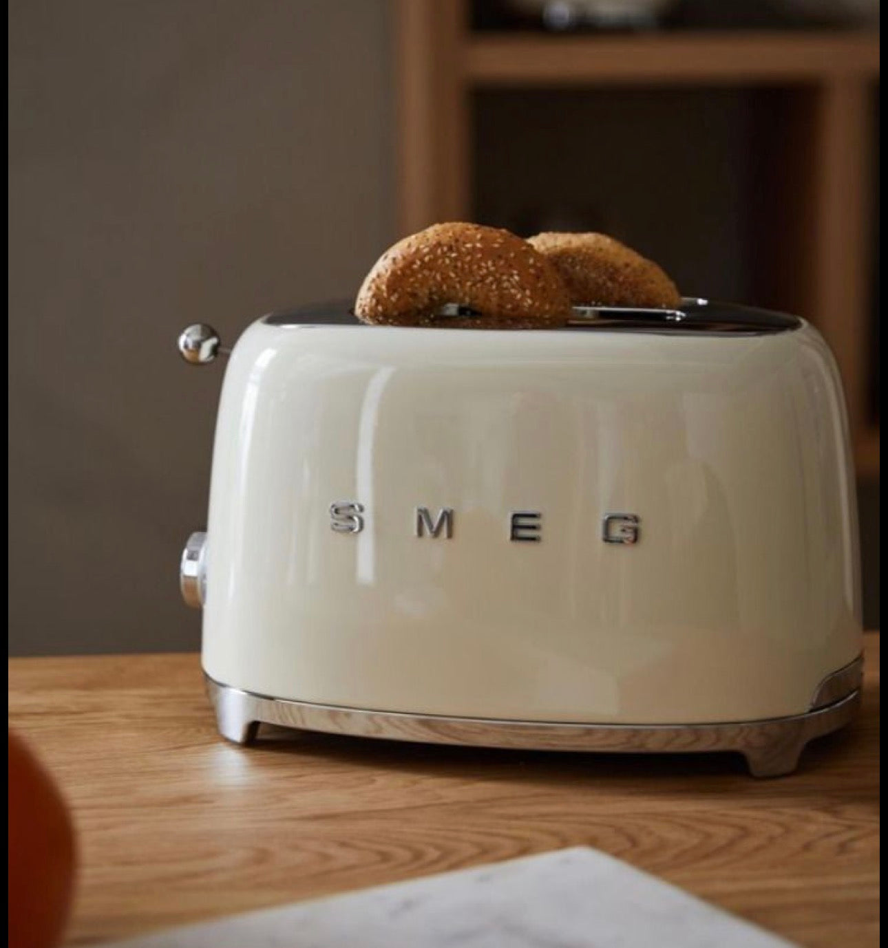 SMEG 2-Slice Retro Toaster – Cream White Premium Stainless Steel Bread Toaster with Multi-Function Controls