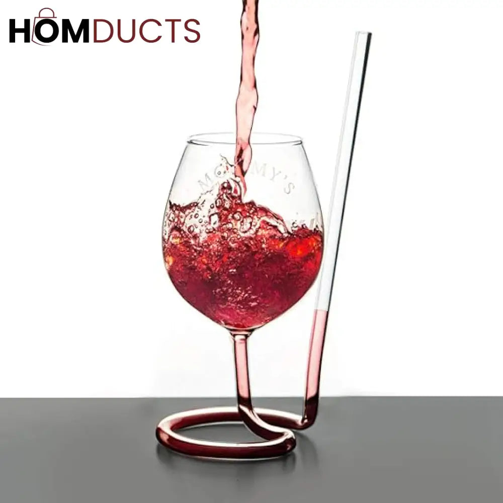 Elegant Cocktail Glass with Straw: The Perfect Wine & Cocktail Companion