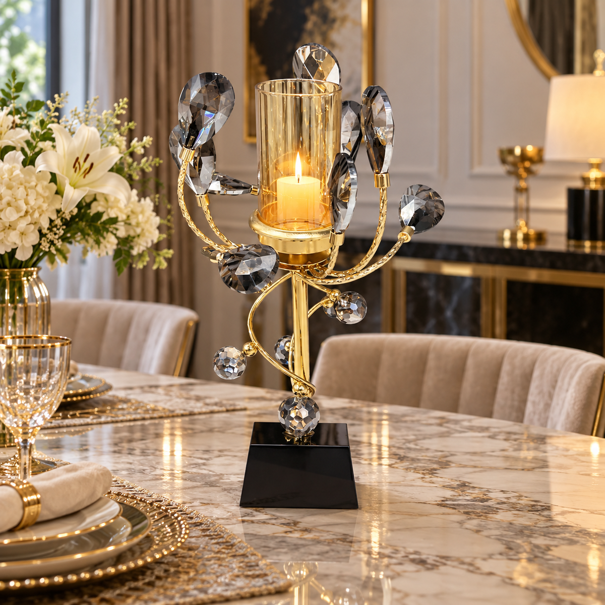 Gold vine crystal candle holder with black base