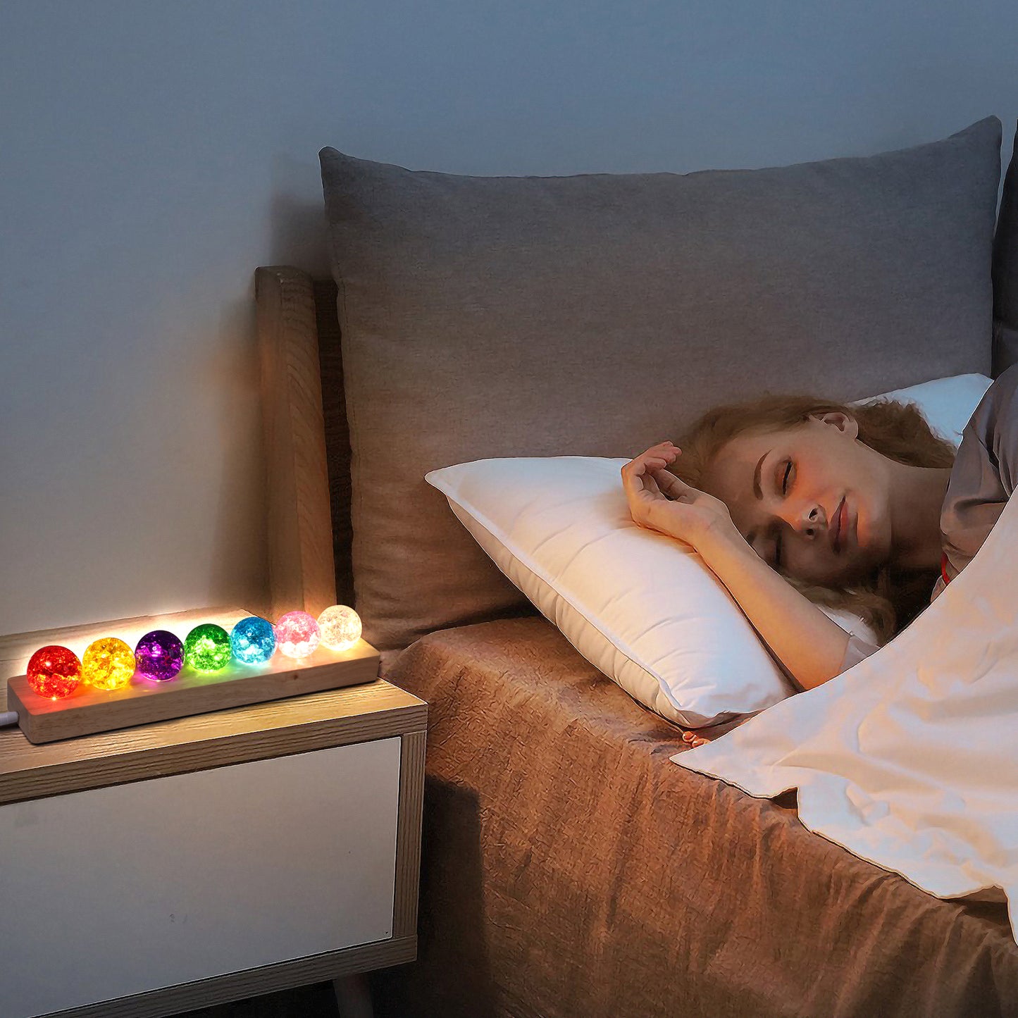 Luxury Crystal LED Globe Lamp – 7 Color Decorative Light on Wooden Base