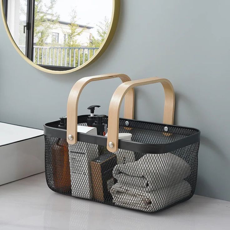 Large Metal Mesh Fruit and Vegetable Basket with Wooden Handles – Modern Kitchen Counter Storage Organizer