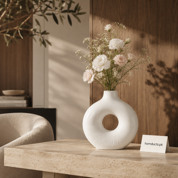 Luxury White Ceramic Donut Vase with Textured Design – Modern Decorative Flower Vase for Home Décor