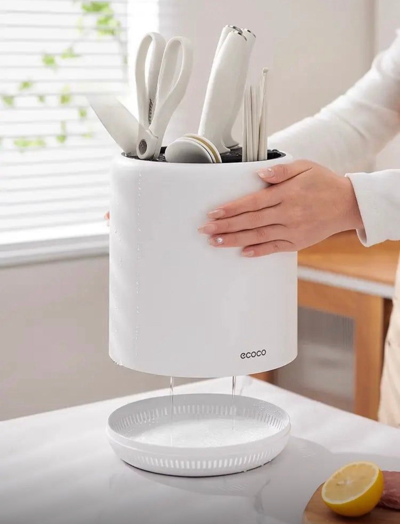 ECOCO Luxury White Kitchen Utensil Holder with Drainage Base – Modern Countertop Cutlery & Knife Organizer