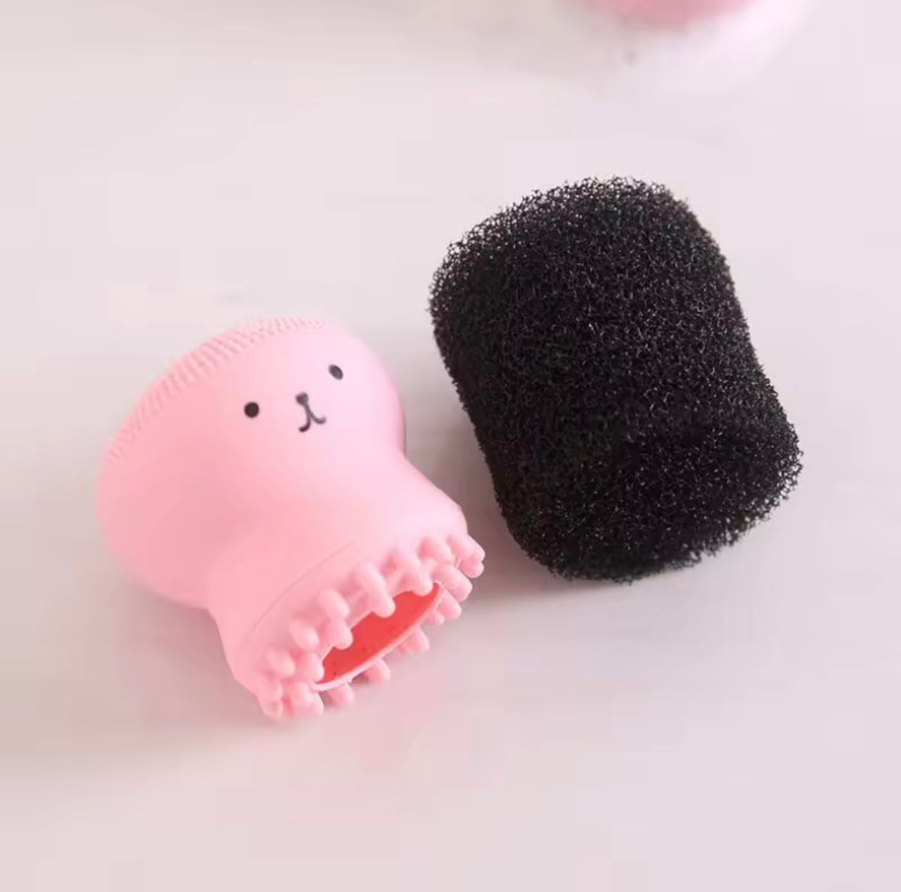 Luxury Silicone Facial Cleansing Brush – Cute Octopus Design Exfoliator & Massager