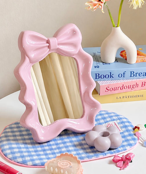 Cute Bow-Shaped Tabletop Vanity Mirror