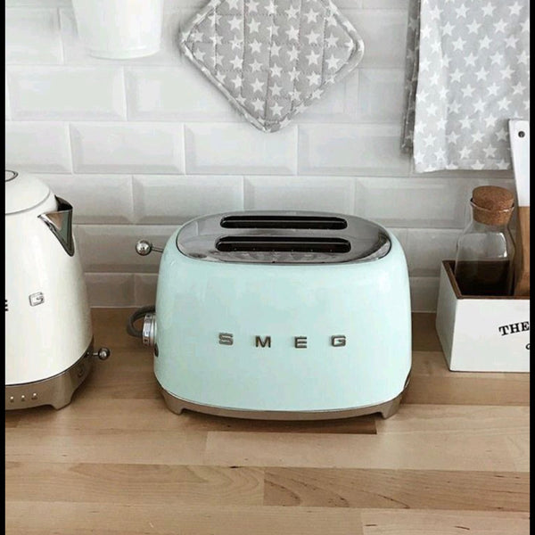 SMEG 2-Slice Retro Toaster – Pastel Green Premium Stainless Steel Bread Toaster with Multi-Function Controls