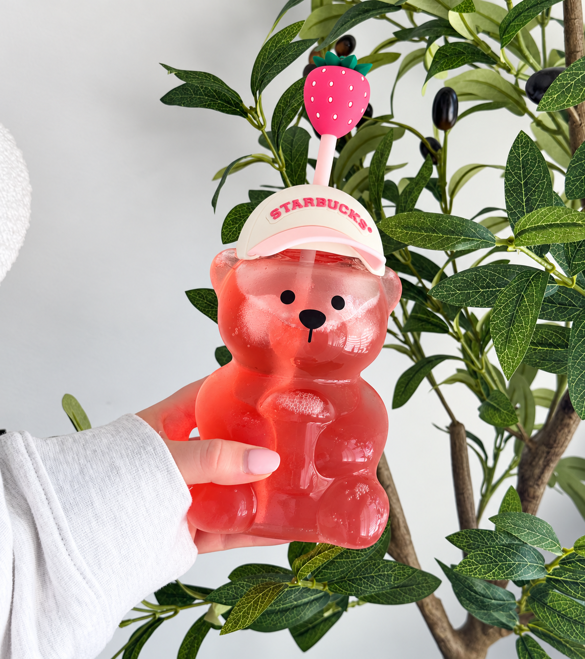 Viral Bearista Cup with Strawberry Straw & Cap Lid – Cute Bear-Shaped Tumbler