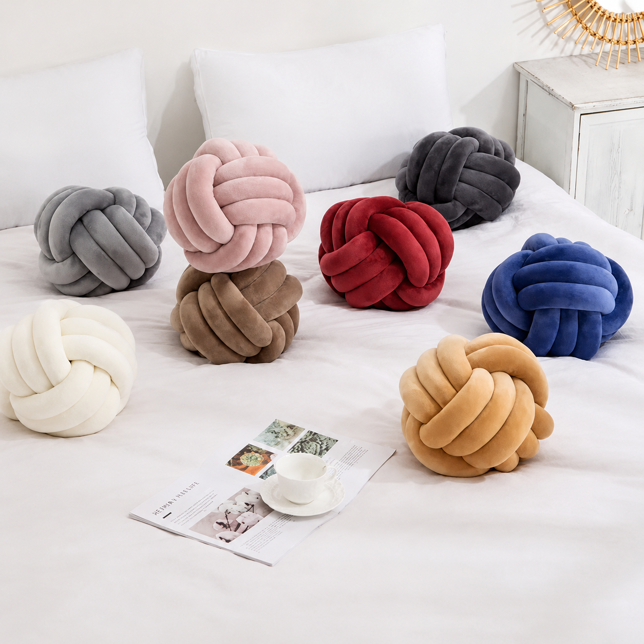 Plush Knot Ball Cushion – Soft Decorative Throw Pillow