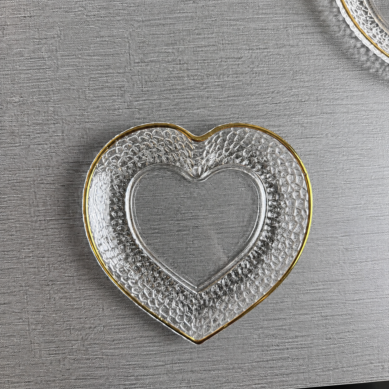 Heart-Shaped Glass Tea Cups with Saucers – 12-Piece Set