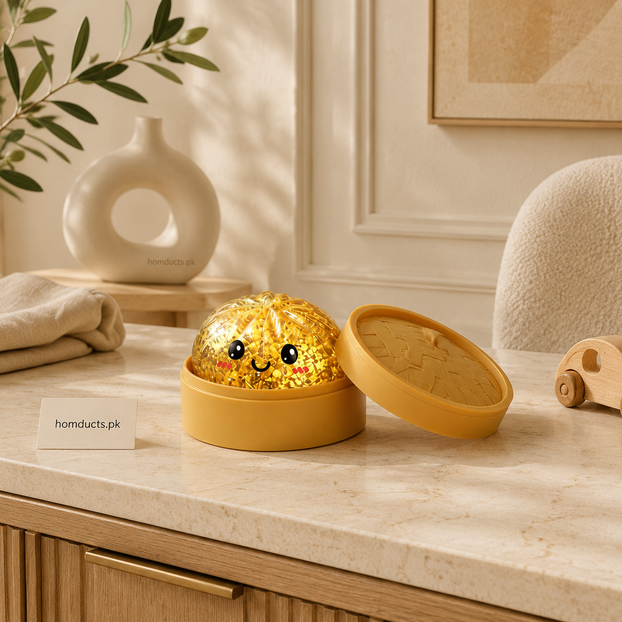 Light-Up Glitter Squishy Dim Sum Bun Toy with Case – 1 Pc