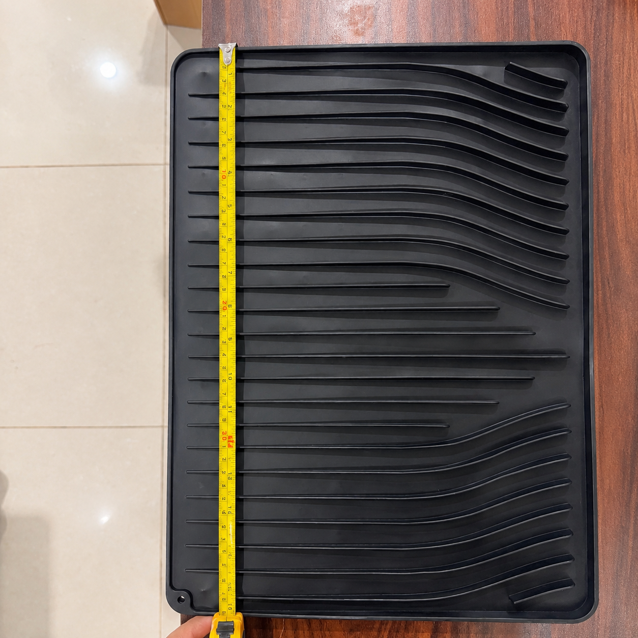 Premium Silicone Sink Drying Mat with Drain Spout – Anti-Slip Kitchen Dish Drainer Tray (New Imported Quality Big Size) (76 × 47 cm)