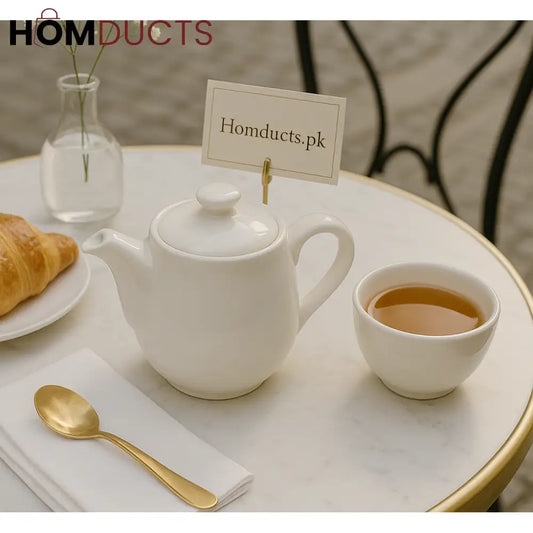 Classic White Ceramic Teapot – Minimalist Gloss Finish