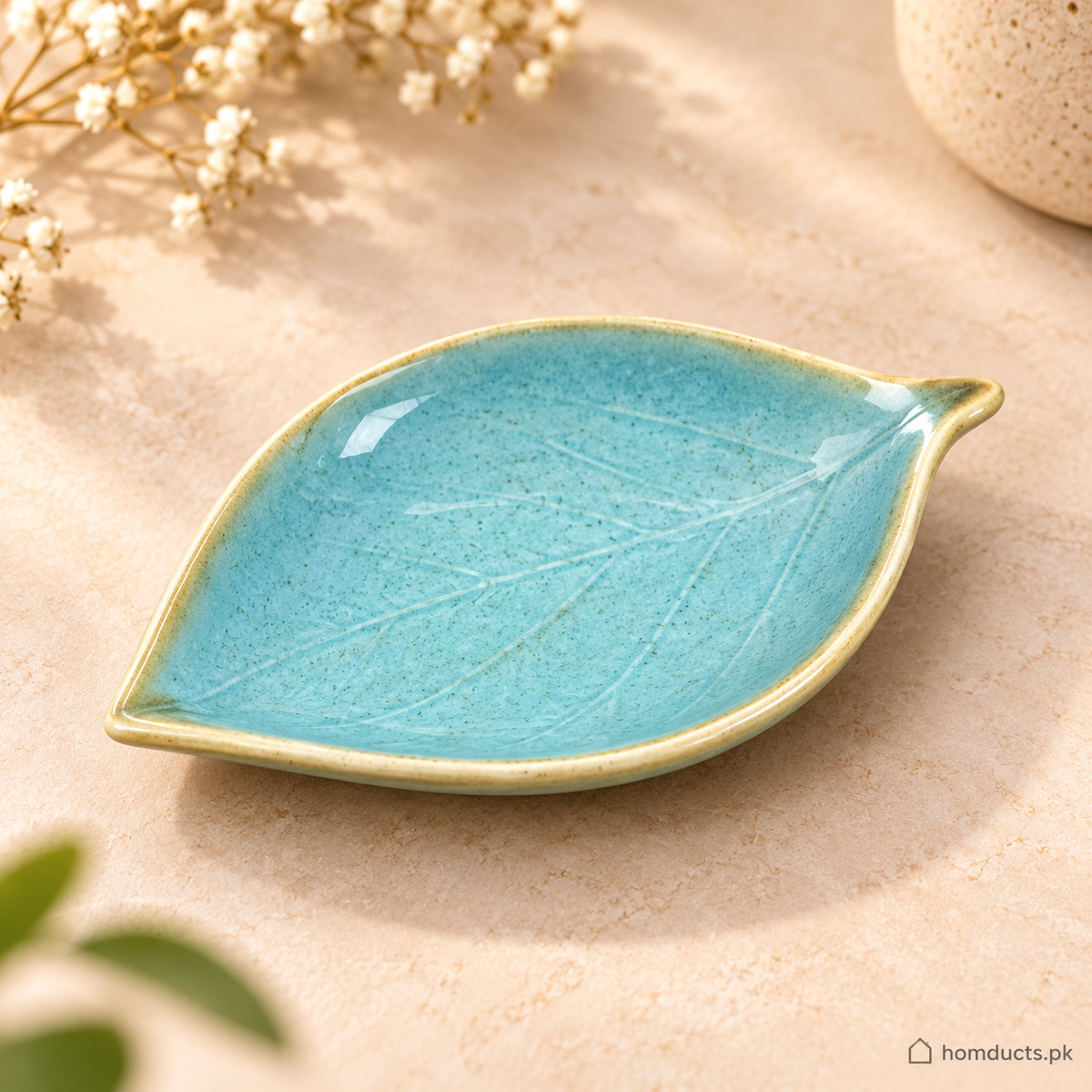 Dany Home 4 inch turquoise leaf dish CZT13-58