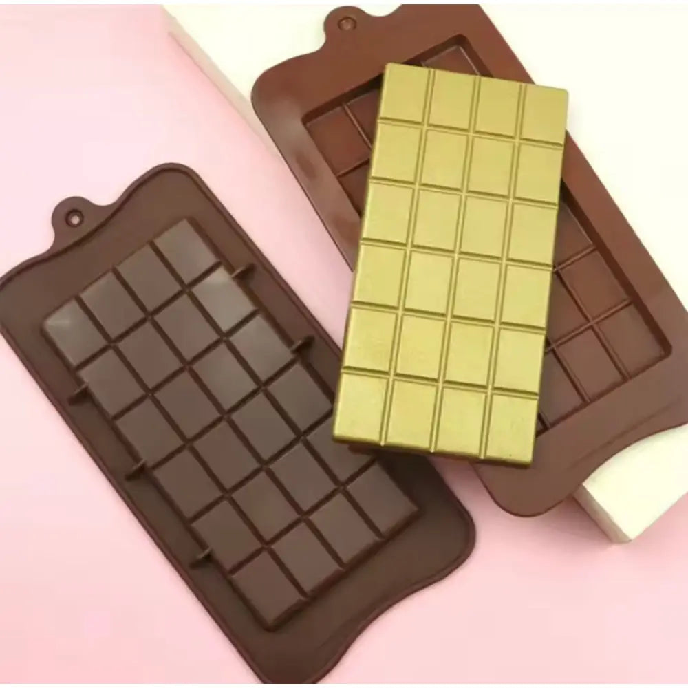 Effortless Homemade Chocolate Bars: Easy Release Silicone Molds