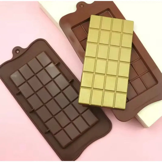 Effortless Homemade Chocolate Bars: Easy Release Silicone Molds