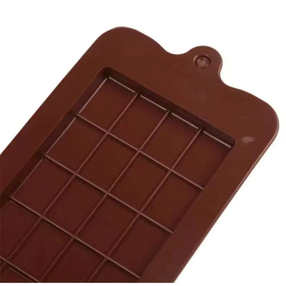 Effortless Homemade Chocolate Bars: Easy Release Silicone Molds