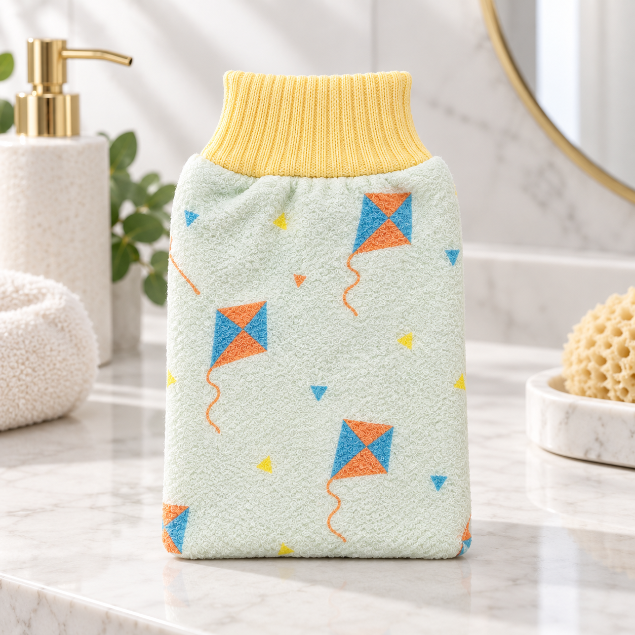 Exfoliating bath glove with kite print