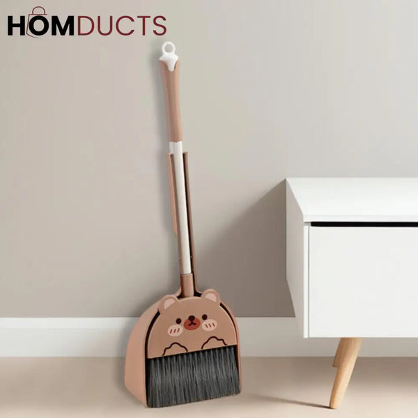Luxury Bear Themed Broom & Dustpan Set – Cute & Compact Home Cleaning Tool