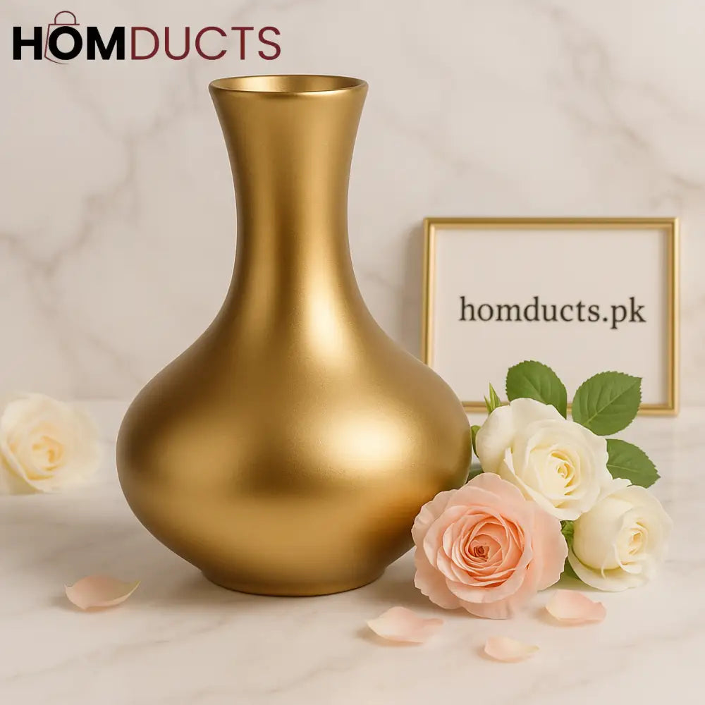 Luxury Golden Decorative Vase – Elegant Modern Home & Office Accent