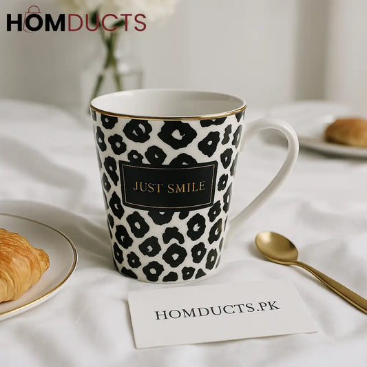 Luxury Leopard Print Ceramic Mug – “Just Smile” Gold Accent Cup 1pc