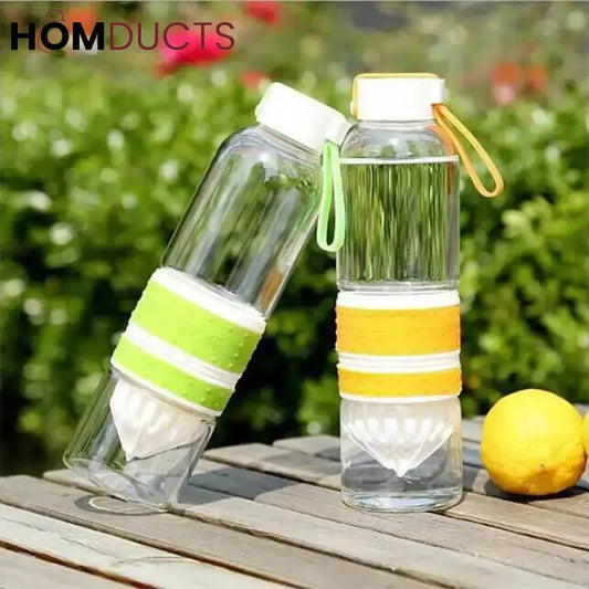 Manual Citrus Juicer - Portable & Compact for Oranges & Lemons