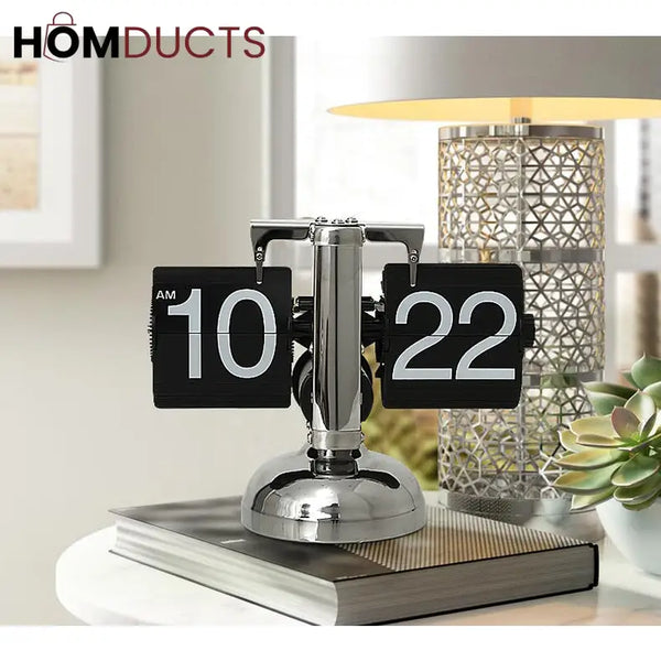Retro Flip Clock – Vintage Style Desk Clock with Large Display Numbers