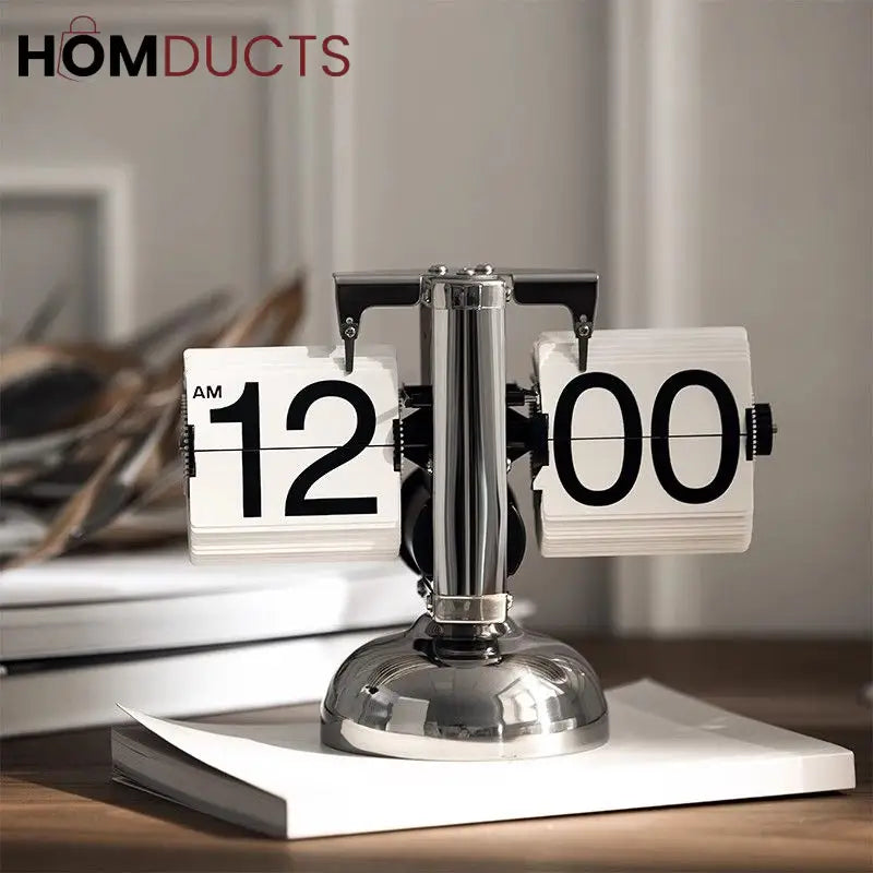 Retro Flip Clock – Vintage Style Desk Clock with Large Display Numbers