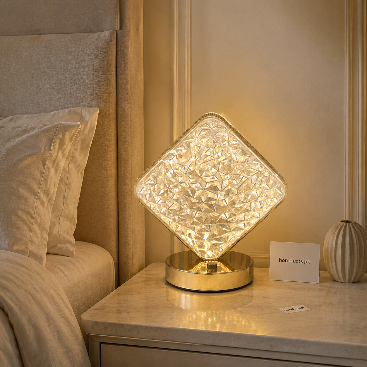 Crystal Diamond Metal Table Lamp - Mota